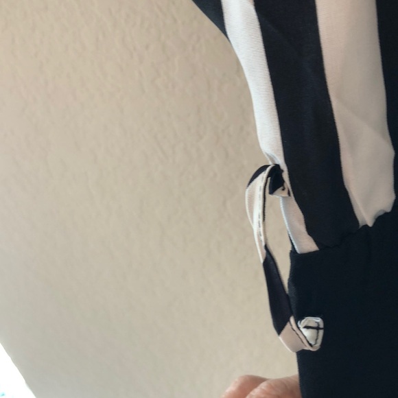 BloomChic Black and White Striped Jumpsuit 18-20 NWT - Picture 7 of 9